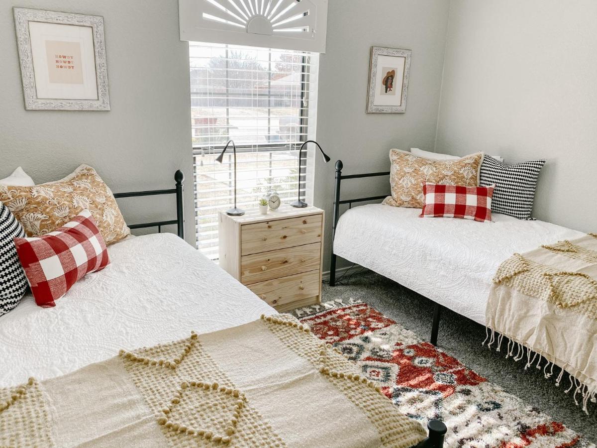 The Pearl: A Fully Updated 3 Bedroom Home Near Acu Abilene Zewnętrze zdjęcie